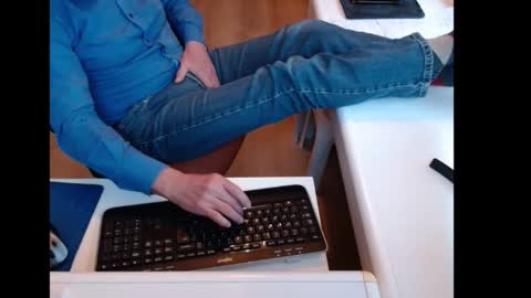 dutchpornking2 online show from October 31, 2:09 pm