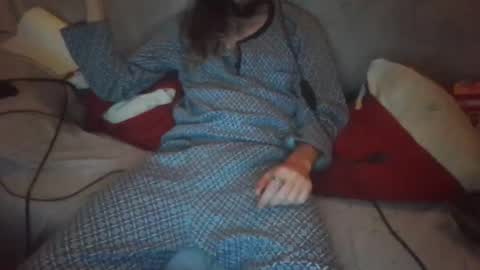 dv3nd3 online show from October 18, 9:42 pm