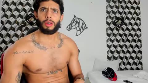 DWAYNIE online show from January 11, 6:23 pm