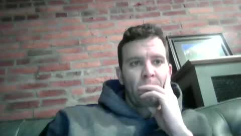 Snapshot of dweav240 chatting on December 25, 11:42 pm dweav240 online show from December 25, 11:42 pm