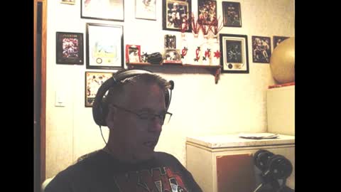 Snapshot of dwinmontana chatting on October 12, 5:34 am dwinmontana online show from October 12, 5:34 am