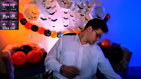 Snapshot of dylan_bold chatting on October 26, 9:33 am dylan_bold online show from October 26, 9:33 am