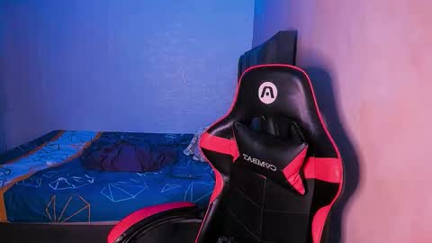 yohe online show from March 10, 10:49 pm