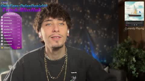 Dylan Daniel 7.8 online show from December 11, 8:38 pm