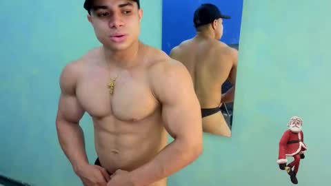 dylanguss online show from December 5, 12:23 pm