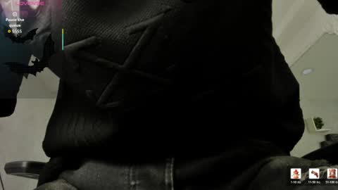 dylanroyce_ online show from May 26, 1:07 pm