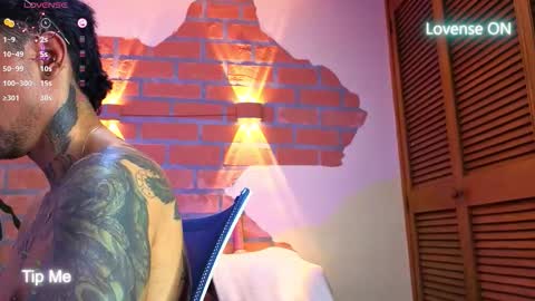 D Y L A N online show from November 10, 1:32 am