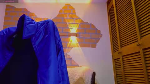 D Y L A N online show from January 17, 2:25 am