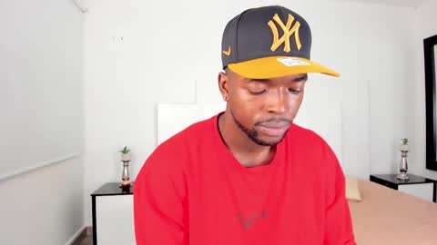 Dylan Taylor online show from December 5, 3:04 am