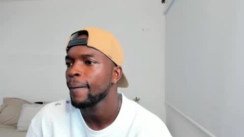 Dylan Taylor online show from February 23, 3:29 am