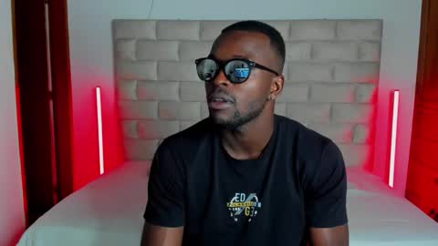 Dylan Taylor online show from February 10, 4:06 am