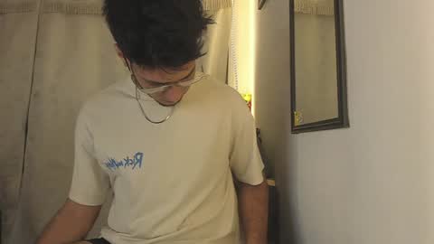 dylanxfun online show from December 7, 4:31 am