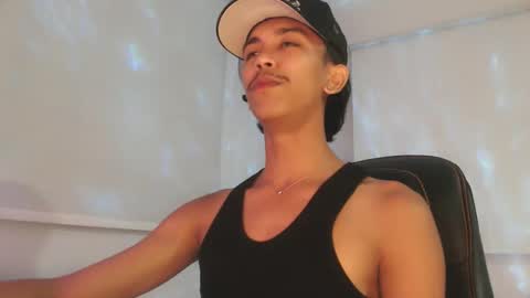 ebony_fuckboy online show from December 4, 5:42 pm