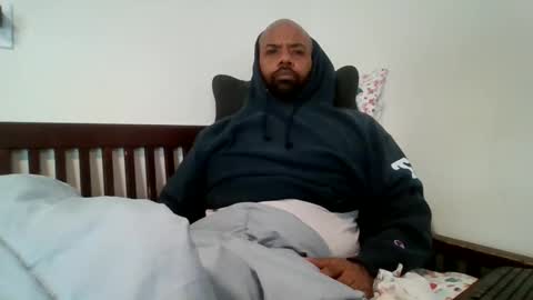 Snapshot of eddiejonez chatting on February 14, 2:12 pm eddiejonez online show from February 14, 2:12 pm