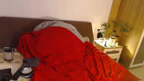 edelholz87 online show from February 26, 6:42 pm