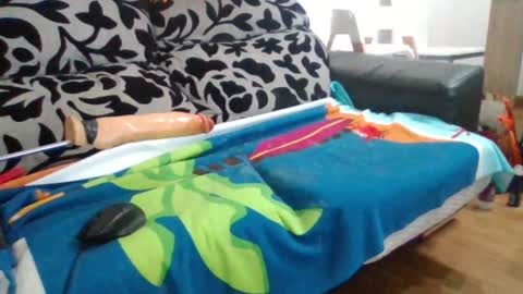 Snapshot of eder1988 chatting on December 22, 2:27 pm eder1988 online show from December 22, 2:27 pm