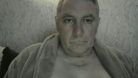 Snapshot of edje59a chatting on October 23, 12:25 am Eddy online show from October 23, 12:25 am