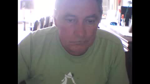 Snapshot of edje59a chatting on September 15, 8:04 am Eddy online show from September 15, 8:04 am