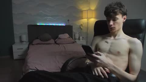 edvardblare online show from October 15, 3:52 pm