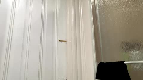 edvmendez1766 online show from October 14, 8:21 am