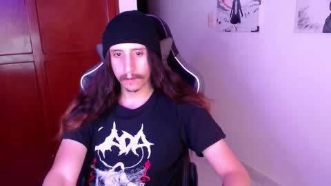 edward_chann online show from November 13, 4:17 am