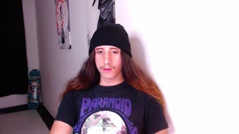 edward_chann online show from December 11, 12:35 am