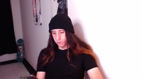 edward_chann online show from January 22, 2:15 am