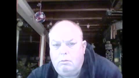 efriff online show from April 4, 11:51 am