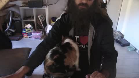 Snapshot of eighthundredeightyeight chatting on October 18, 9:47 am eighthundredeightyeight online show from October 18, 9:47 am