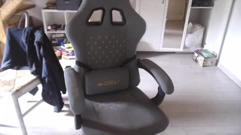 Snapshot of eighthundredeightyeight chatting on September 23, 10:03 am eighthundredeightyeight online show from September 23, 10:03 am