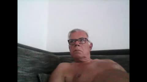 eisbaer1957 online show from May 29, 6:40 pm