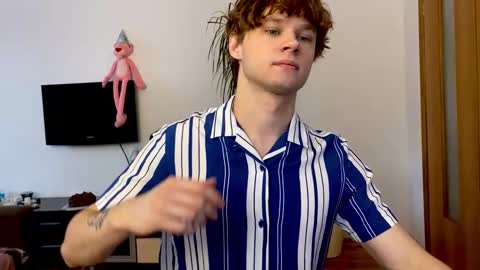 Eitan online show from February 19, 12:22 pm