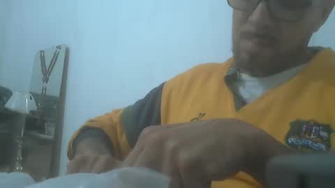 el_principe_veryhot online show from March 6, 3:14 am