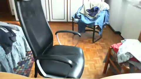 Snapshot of elbasca chatting on February 8, 12:50 pm elbasca online show from February 8, 12:50 pm