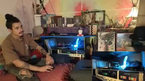 Snapshot of eleazar_blake chatting on October 19, 8:06 am Sir Eleazar online show from October 19, 8:06 am