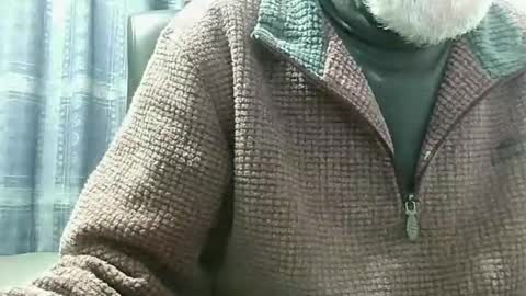 Snapshot of elfyonee chatting on December 7, 7:10 pm elfyonee online show from December 7, 7:10 pm