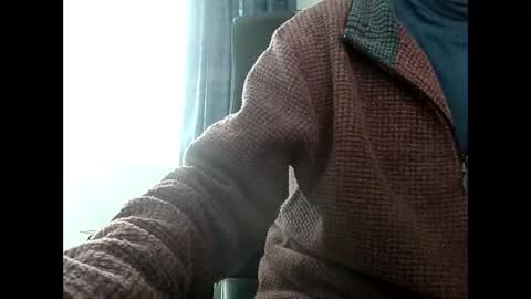 Snapshot of elfyonee chatting on February 7, 11:12 am elfyonee online show from February 7, 11:12 am