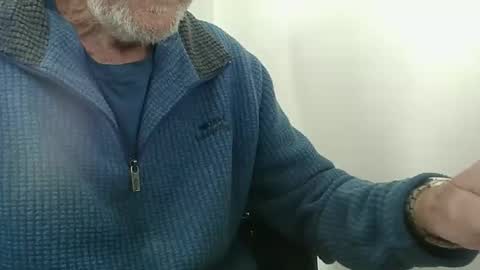 Snapshot of elfyonee chatting on October 15, 12:02 pm elfyonee online show from October 15, 12:02 pm