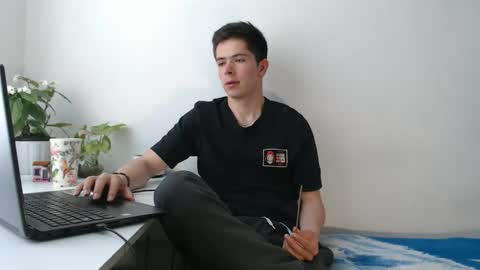 Elian online show from December 17, 6:58 pm