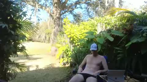 Snapshot of eliberator chatting on January 29, 8:25 pm eliberator online show from January 29, 8:25 pm