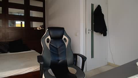 ElijahThorne online show from February 3, 6:40 am