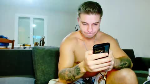 elkafit28 online show from January 2, 8:17 am