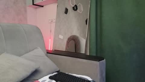 elliot_muscle04 online show from February 4, 4:13 pm