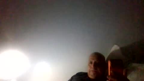 Snapshot of elmario24 chatting on October 24, 10:50 am elmario24 online show from October 24, 10:50 am