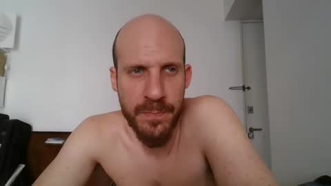 Mati Restrepo online show from January 1, 3:57 pm