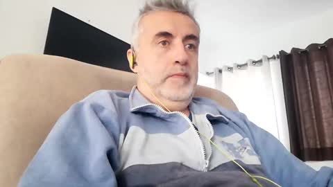 fer online show from December 8, 1:58 pm