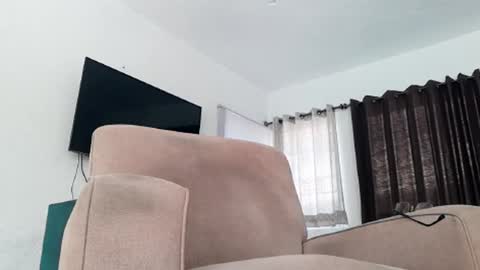 fer online show from February 1, 6:19 pm