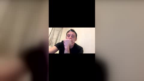 ElPatriko9229 online show from February 12, 12:16 am