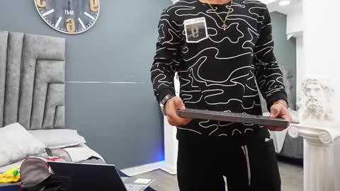 Emilio online show from February 3, 11:26 am