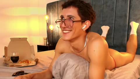 EmilioRiv   online show from January 24, 4:27 am